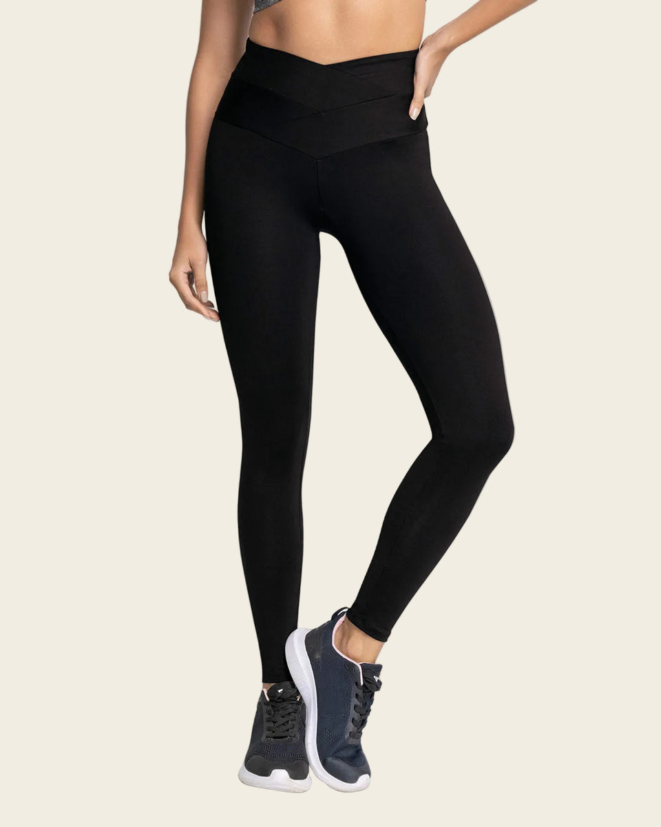 Legging deportivo de control con pretina cruzada en forma de V