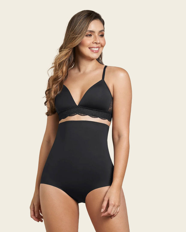 Braguita faja de tiro alto con control moderado en abdomen y espalda#color_700-negro