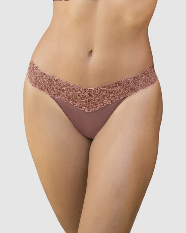 Tanga con encaje en cintura y tela lisa#color_922-habano-oscuro