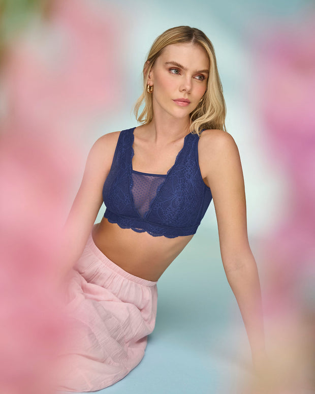 Bralette multiusos sexy siempre en encaje ideal para prótesis de mastectomía#color_536-azul-oscuro